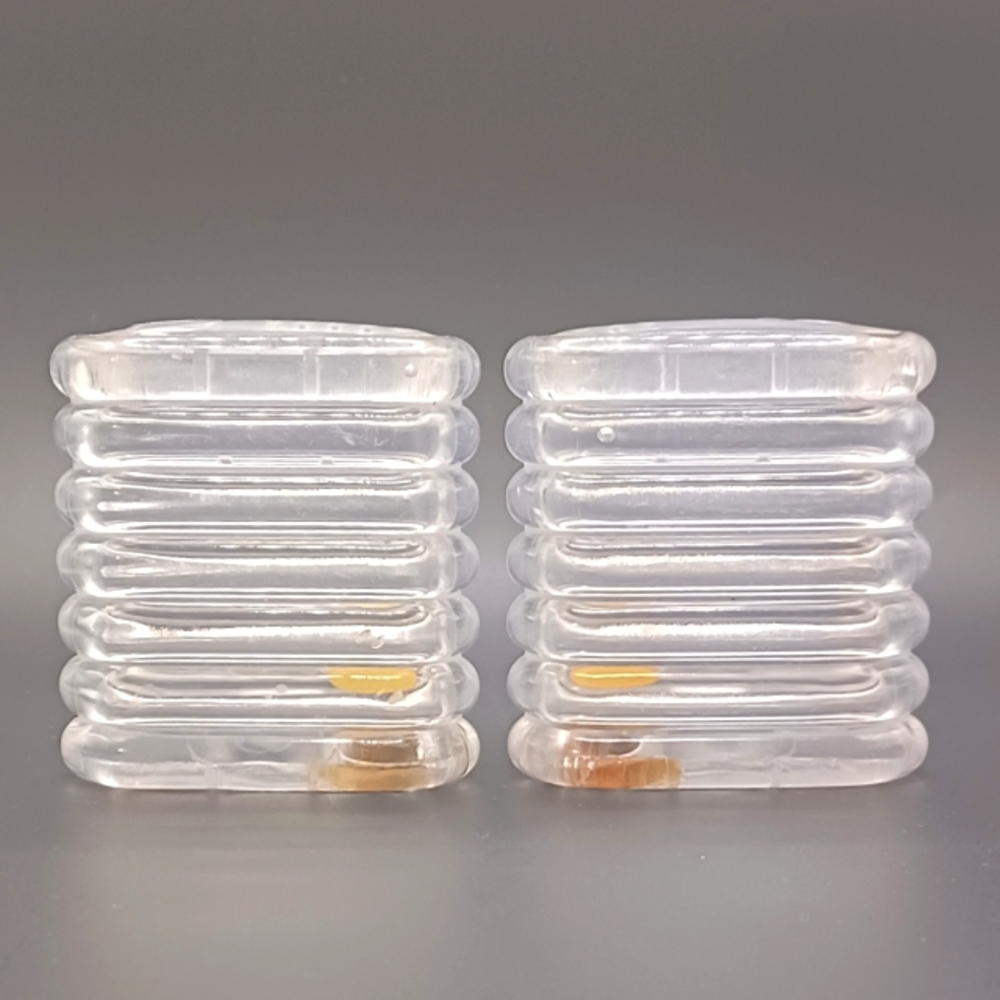 Vintage Clear Plastic/Acrylic Salt and Pepper Shakers